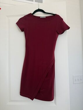 Women's Burgundy Short Sleeve Wrap-Front Mini Dress